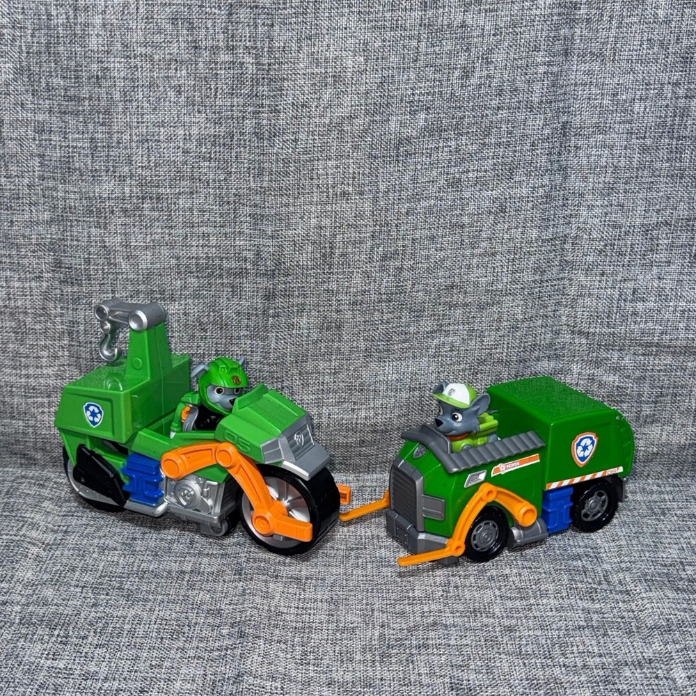 Paw Patrol Rocky Recycling Truck and Motorcycle Vehicle Set with 2 Figures